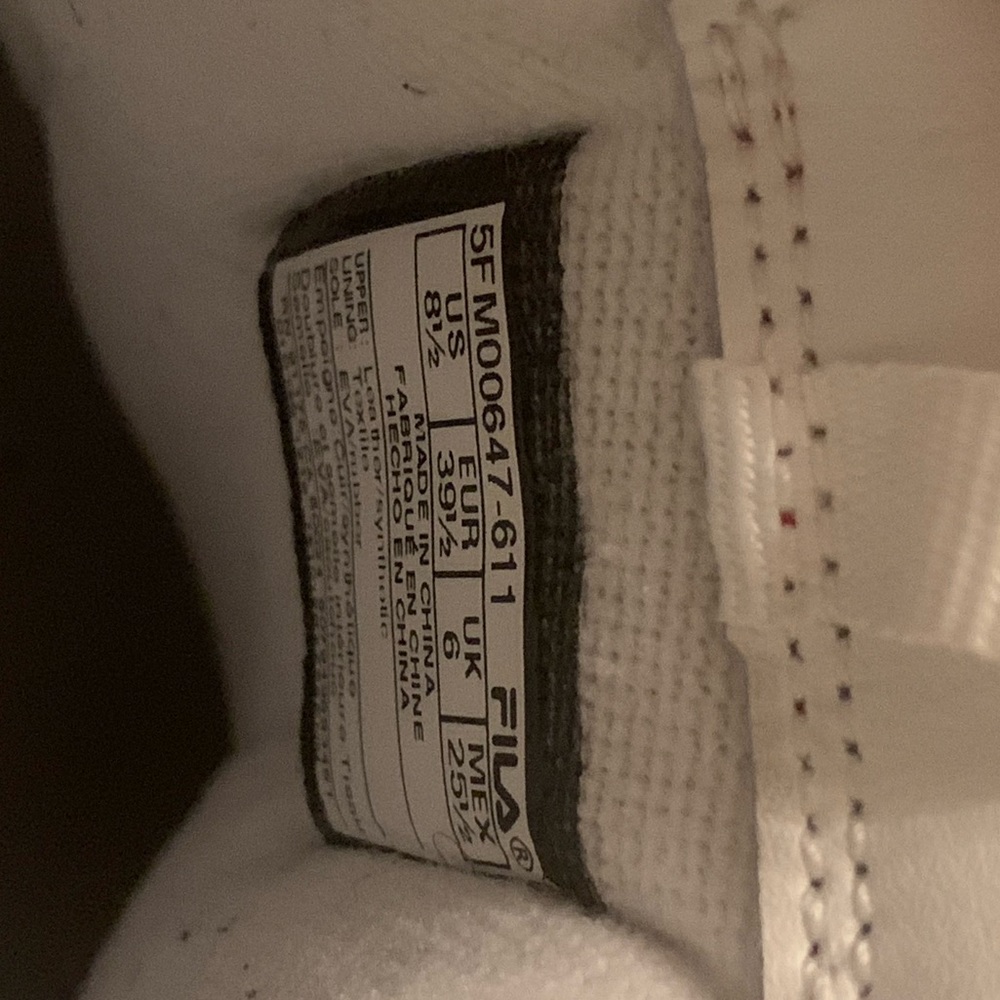 Filas - Picture 3 of 3